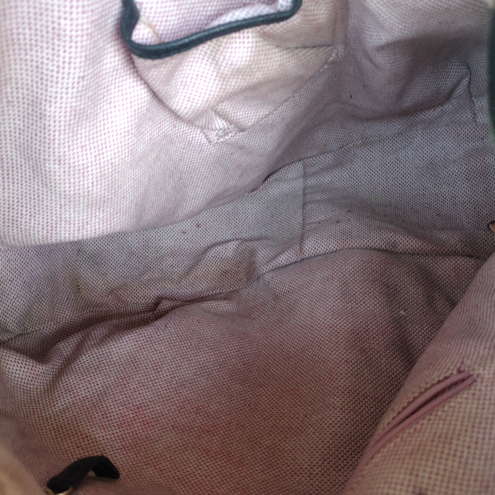 Dooney & Bourke Large Black Leather Hand Bag - Picture 8 of 15